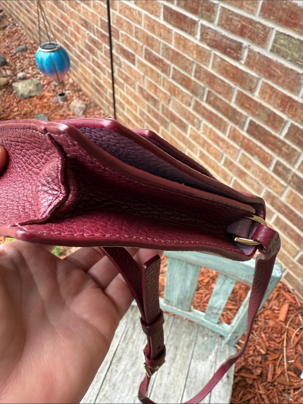 Kate spade โ ๏ธ Maroon Eden Lane Jacinda Crossbody Bag w/a darling bow ๐ accent - Picture 7 of 15